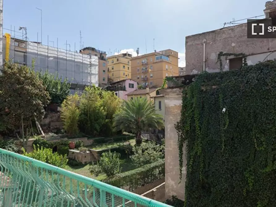 Immagine 18 di Appartamento in affitto  in Via della Cava Aurelia a Roma