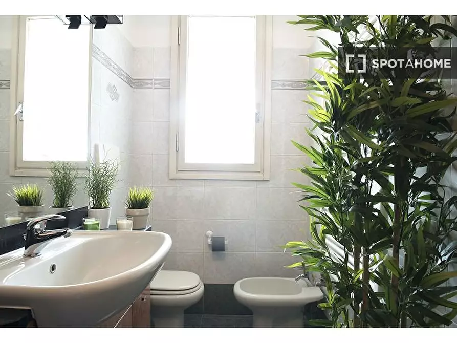 Immagine 5 di Camera condivisa in affitto  in Via Carlo Marx a Milano