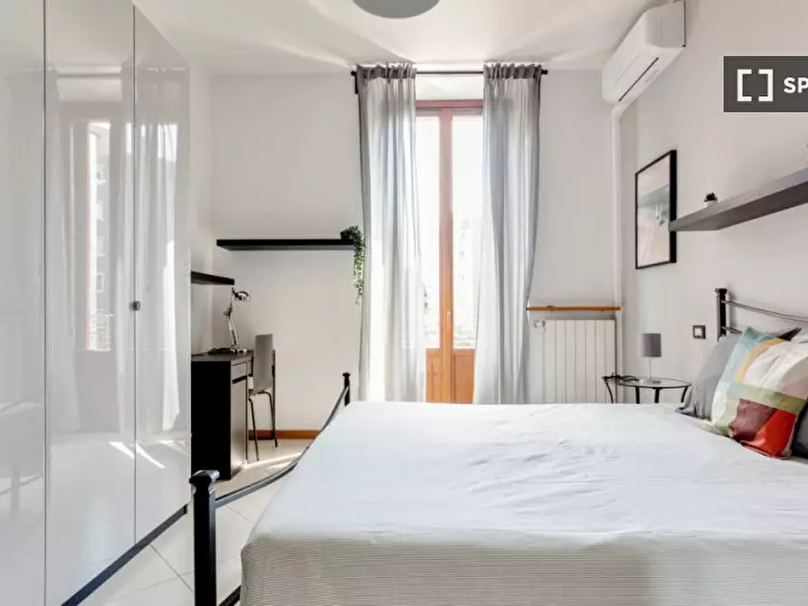 Immagine 1 di Camera condivisa in affitto  in Via Correggio a Milano