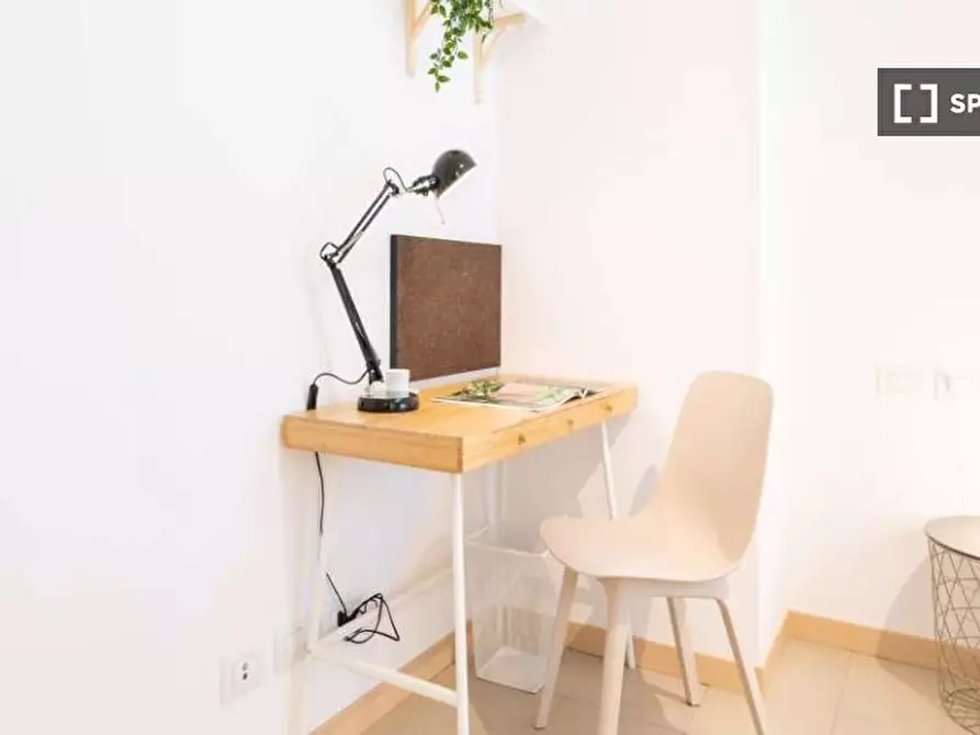 Immagine 7 di Camera condivisa in affitto  in Via Gardone a Milano