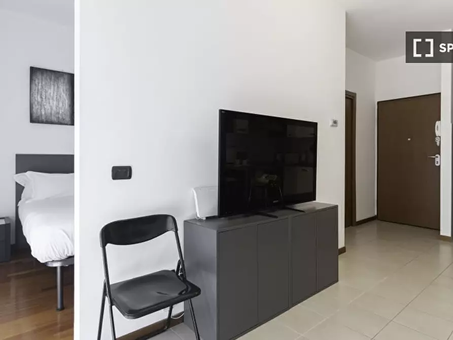 Immagine 15 di Appartamento in affitto  in Via Gianfranco Zuretti a Milano