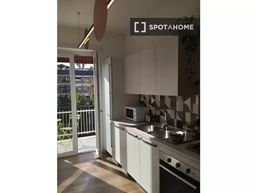 Immagine 2 di Appartamento in affitto  in Viale degli Ammiragli a Roma