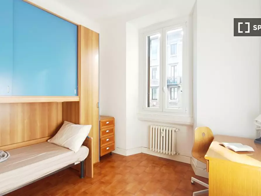 Immagine 1 di Camera condivisa in affitto  in Via Camillo e Otto Cima a Milano