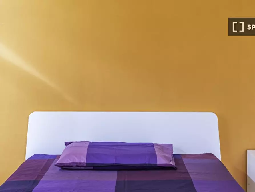 Immagine 7 di Camera condivisa in affitto  in Via Donato Creti a Bologna