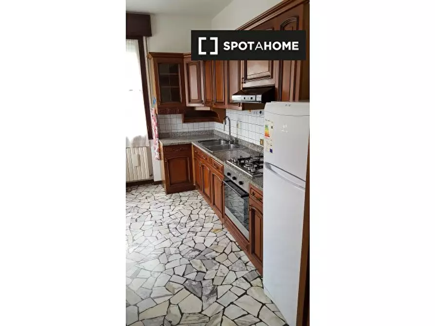 Immagine 8 di Camera condivisa in affitto  in Via Plebiscito a Padova