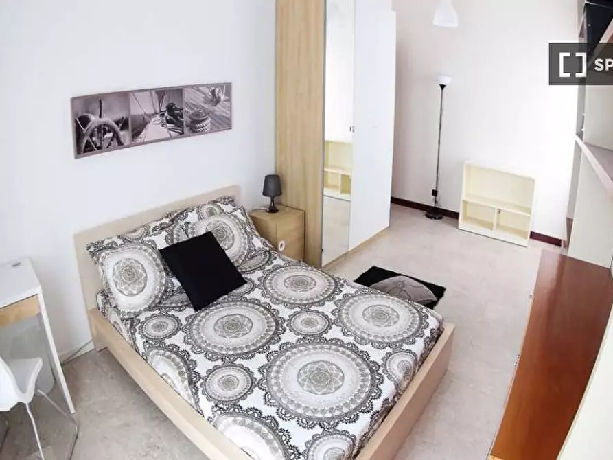 Immagine 17 di Camera condivisa in affitto  in Via Angelo de Vincenti a Milano