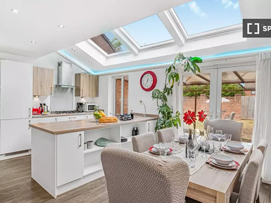 Immagine 1 di Appartamento in affitto  in Meadow Rd a 