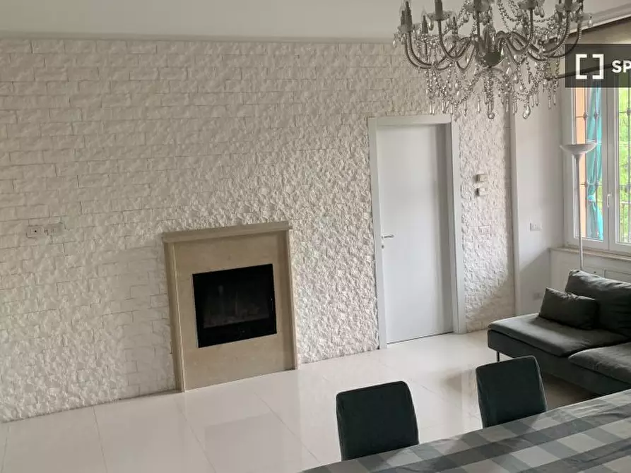 Immagine 12 di Camera condivisa in affitto  in Via Pavese a Rozzano