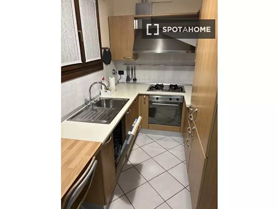 Immagine 5 di Appartamento in affitto  in Via Emilia Ponente a Bologna