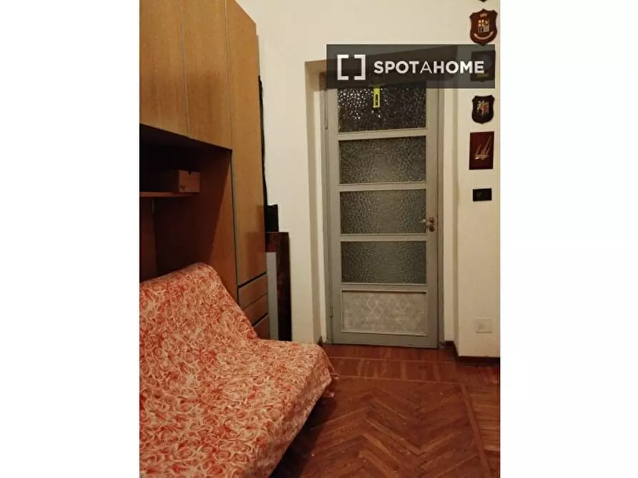 Immagine 4 di Camera condivisa in affitto  in Via Borgomanero a Torino
