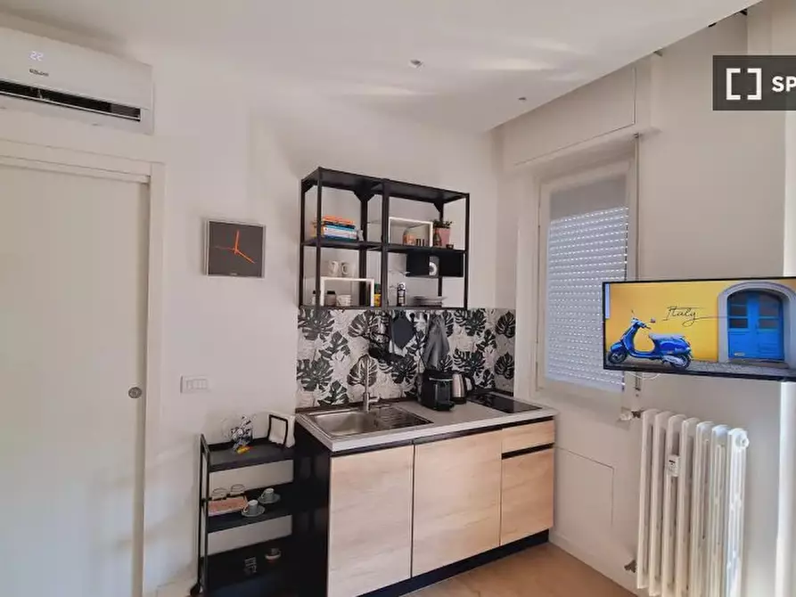 Immagine 8 di Ufficio in affitto  in Viale Monza a Milano