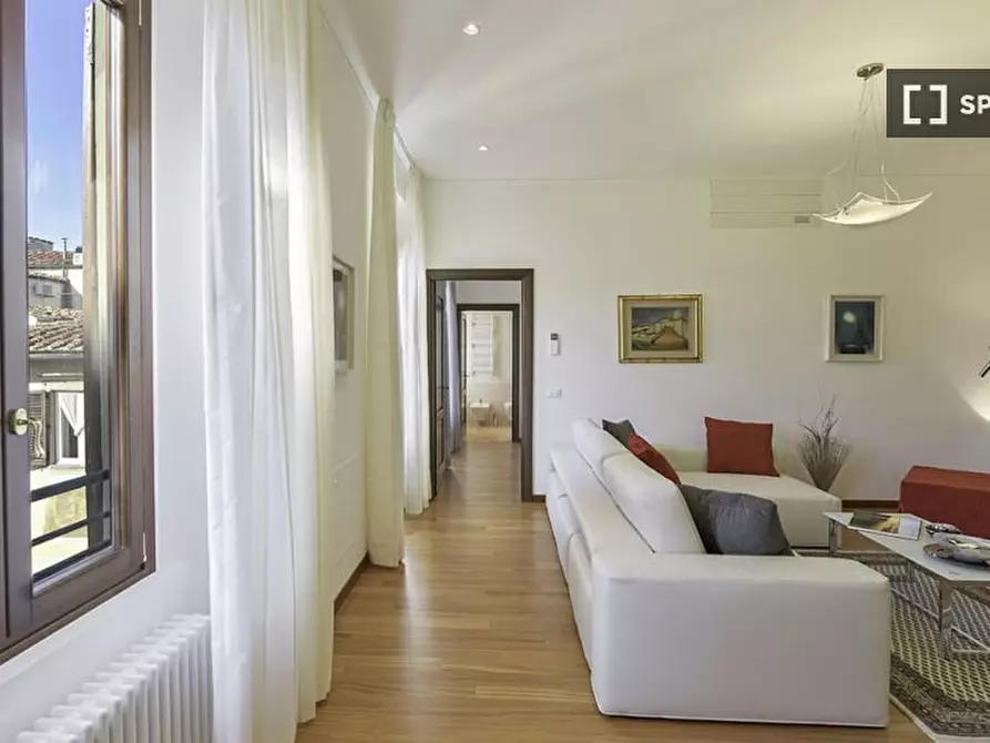 Immagine 16 di Appartamento in affitto  in Via dei Pandolfini a Firenze
