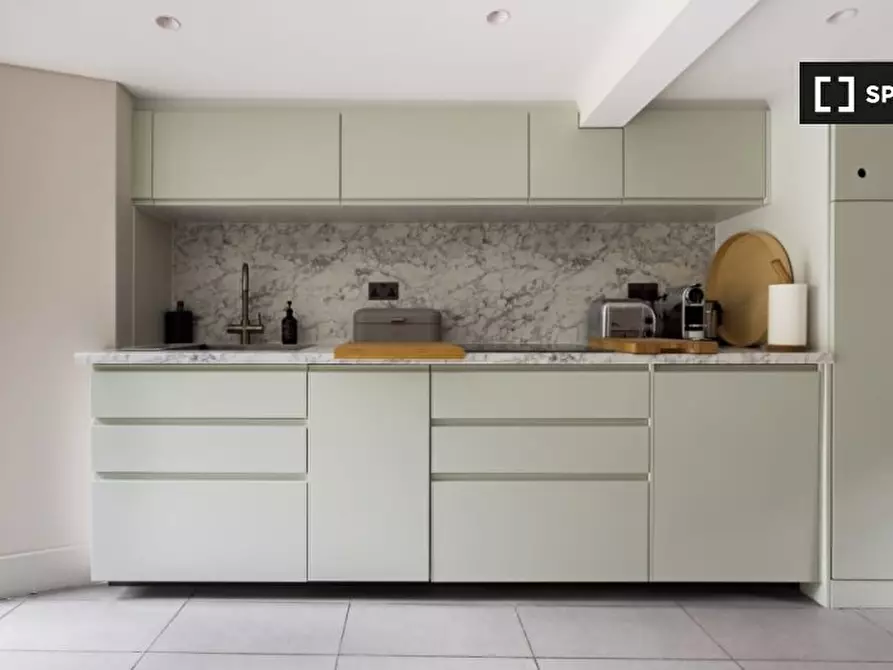 Immagine 5 di Appartamento in affitto  in Islington Park St a Islington