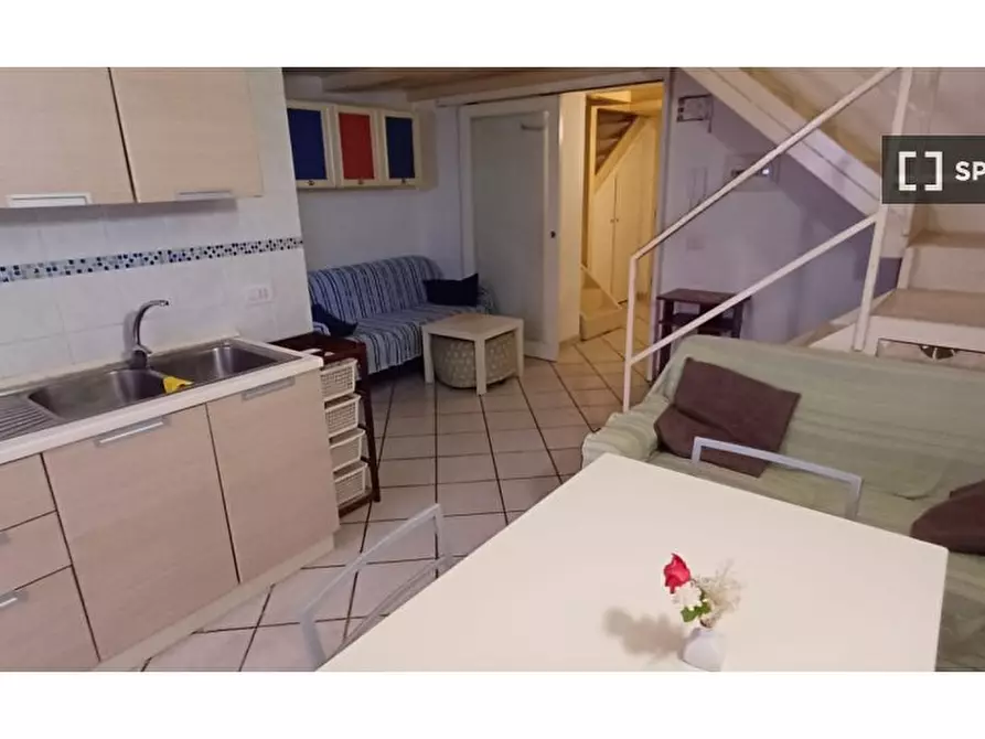 Immagine 4 di Appartamento in affitto  in Via Francesco Girardi a Napoli