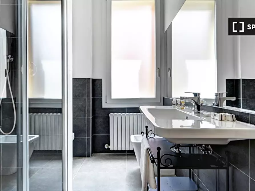 Immagine 11 di Appartamento in affitto  in Via Alessandro Tiarini a Bologna