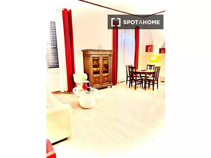 Immagine 13 di Appartamento in affitto  in Via dei Foraggi a Roma