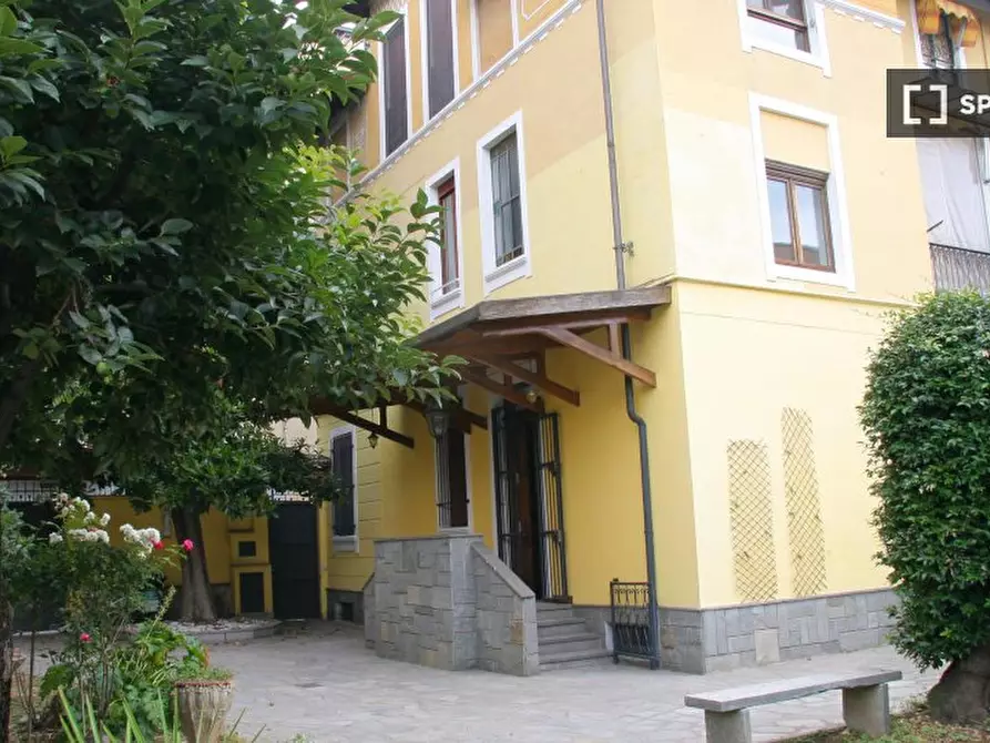 Immagine 14 di Camera condivisa in affitto  in Via Beaulard a Torino