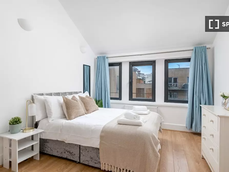 Immagine 12 di Appartamento in affitto  in Lion Court a Poplar