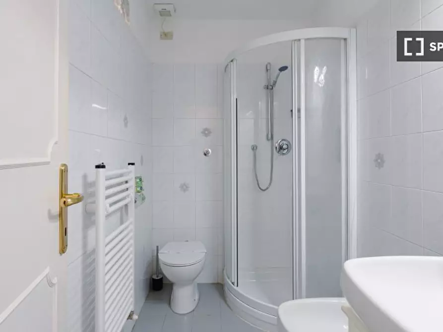 Immagine 1 di Ufficio in affitto  in Via Villani a Firenze