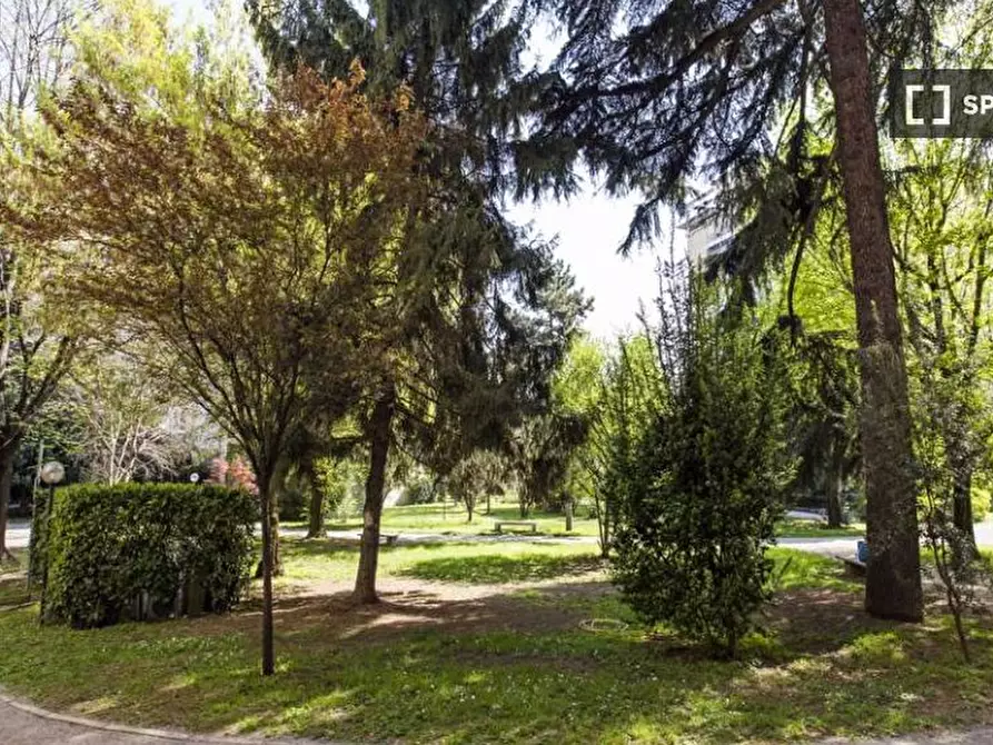 Immagine 19 di Camera condivisa in affitto  in Via Moncalvo a Milano