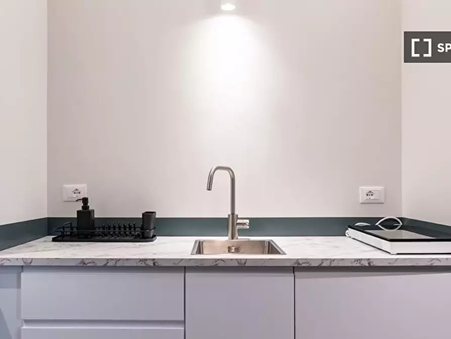 Immagine 4 di Ufficio in affitto  in Corso di Porta Romana a Milano