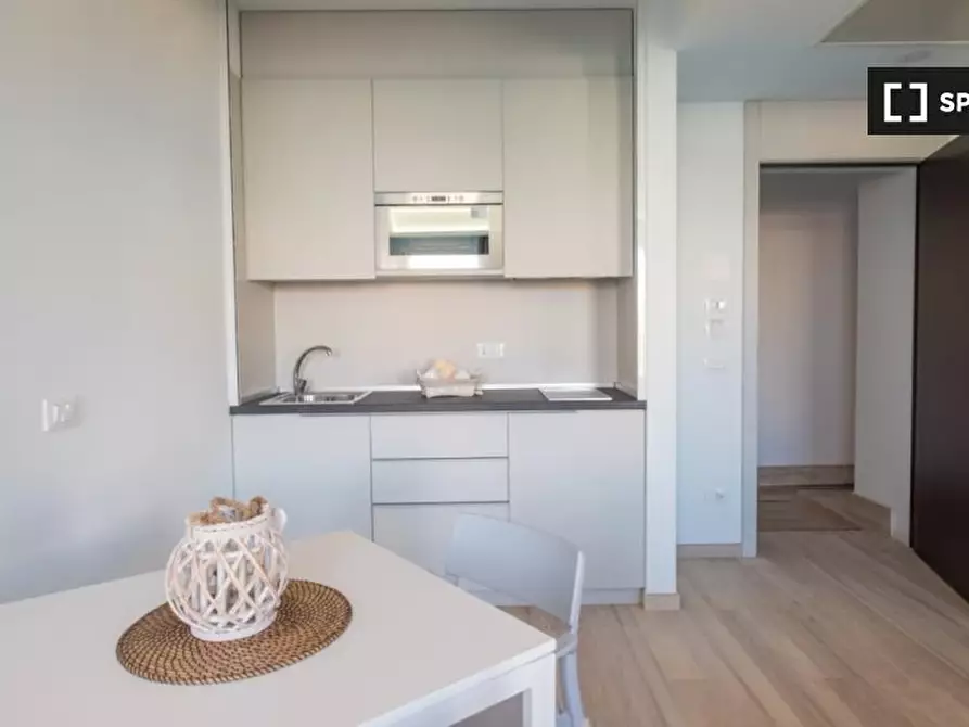 Immagine 8 di Appartamento in affitto  in Via di Acqua Bullicante a Roma