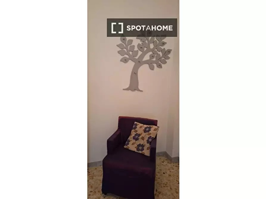 Immagine 8 di Camera condivisa in affitto  in Via Pietro de Cristofaro a Roma