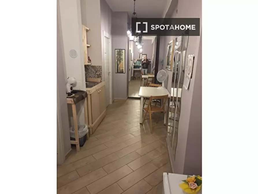 Immagine 7 di Camera condivisa in affitto  in Via Silvio Benco a Roma
