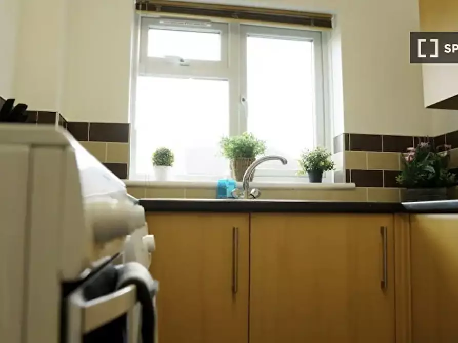 Immagine 9 di Appartamento in affitto  in Percy Ave a Staines