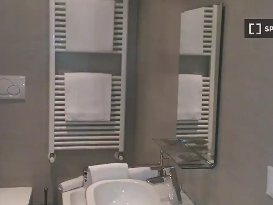 Immagine 3 di Ufficio in affitto  in Via Como a Roma