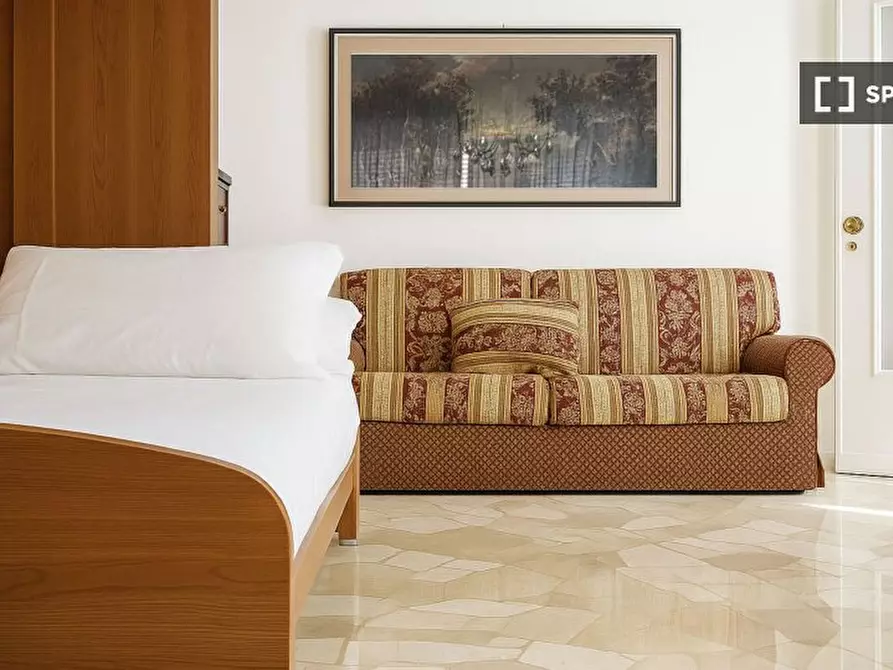 Immagine 17 di Appartamento in affitto  in Via Eugenio Villoresi a Milano