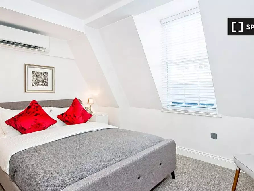 Immagine 7 di Appartamento in affitto  in Flat Eldon Chambers a 