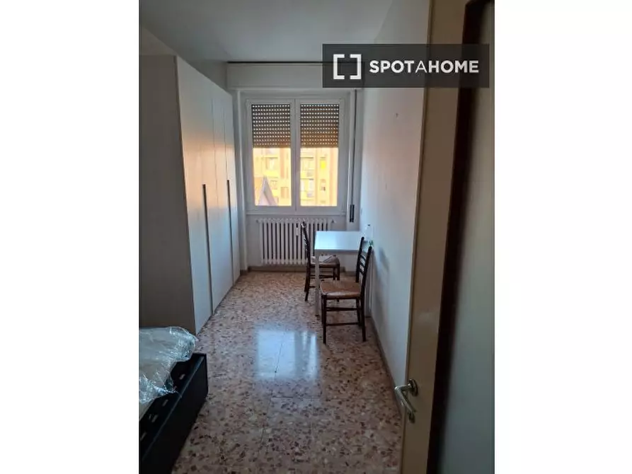 Immagine 11 di Camera condivisa in affitto  in Via Francesco Primaticcio a Milano