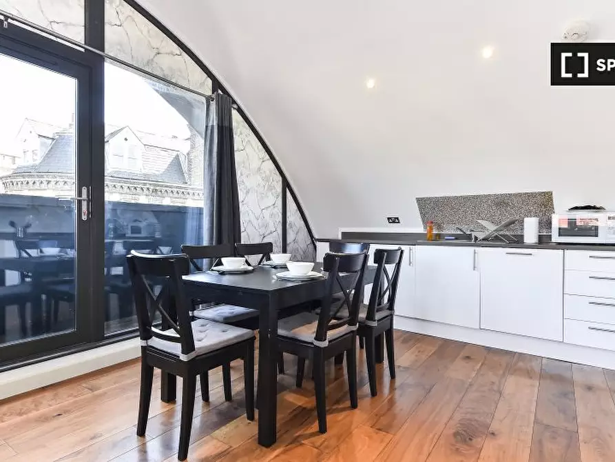 Immagine 4 di Appartamento in affitto  in Kentish Town Rd a Camden Town