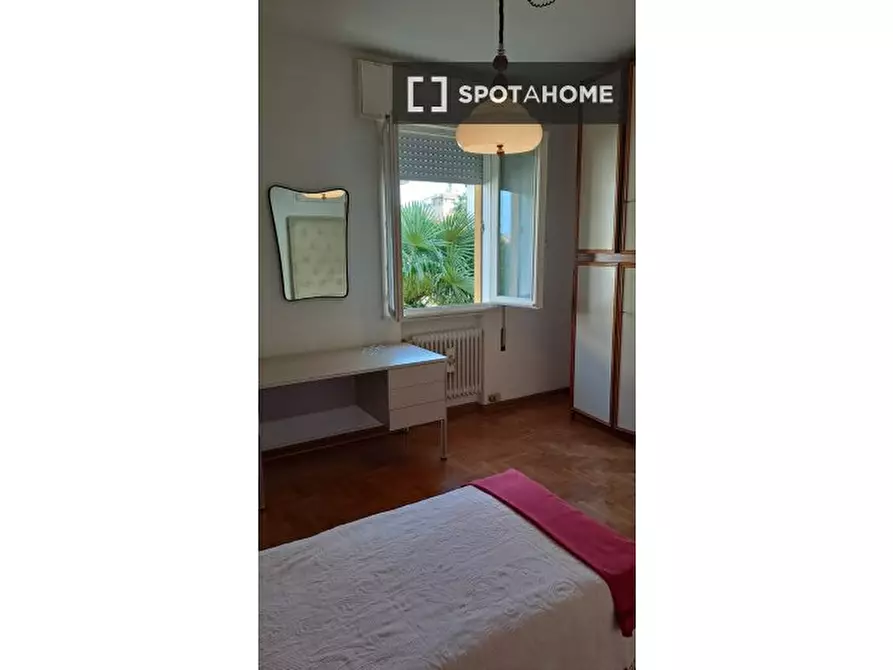 Immagine 6 di Camera condivisa in affitto  in Via Zara a Padova