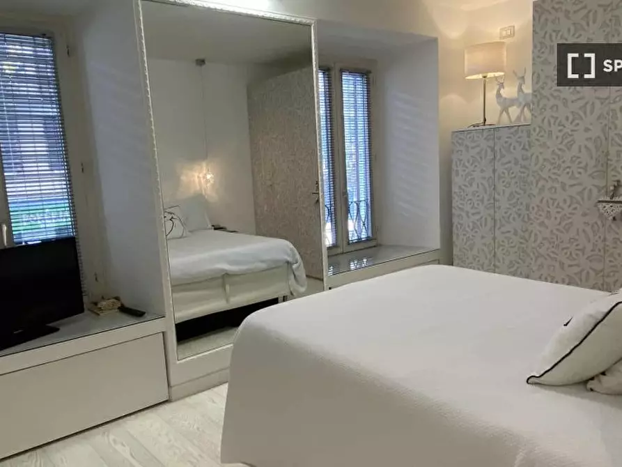 Immagine 14 di Appartamento in affitto  in Corso S. Gottardo a Milano