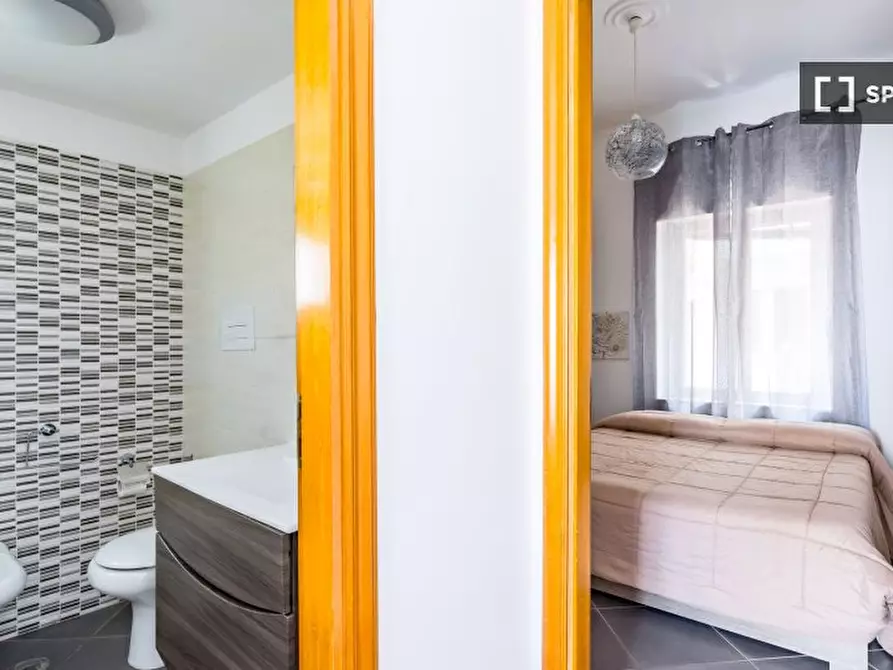 Immagine 9 di Appartamento in affitto  in Vico degli Spicoli a Napoli