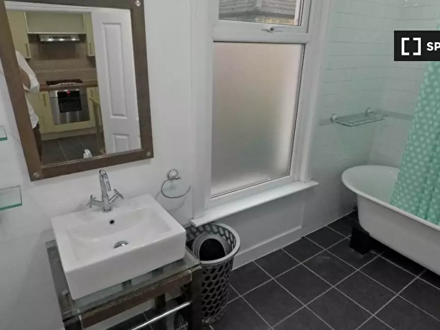 Immagine 14 di Camera condivisa in affitto  in Allfarthing Ln a Wandsworth