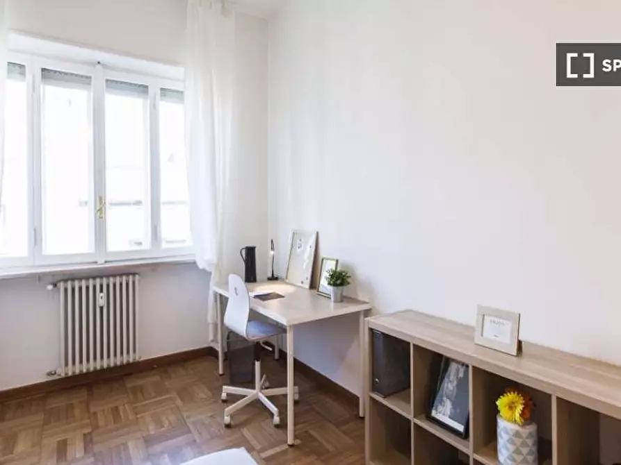 Immagine 3 di Camera condivisa in affitto  in Viale Emilio Caldara a Milano