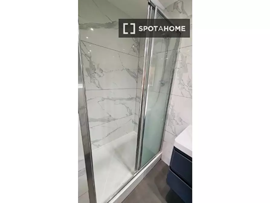 Immagine 3 di Appartamento in affitto  in flat a Poplar