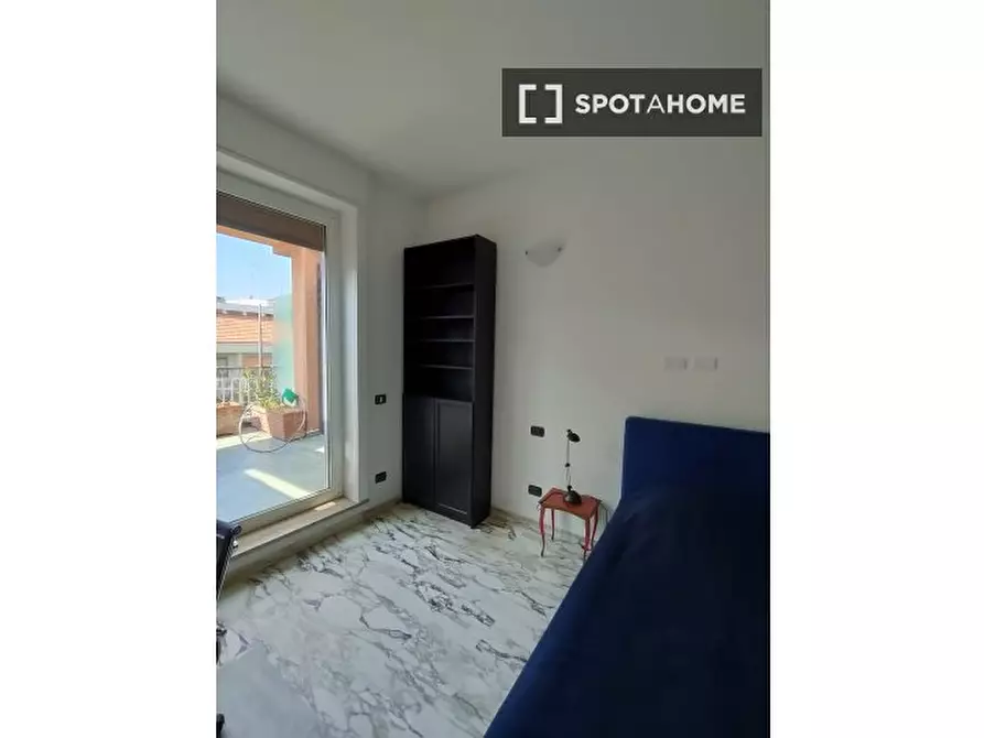 Immagine 3 di Camera condivisa in affitto  in Via Luigi Sacco a Milano
