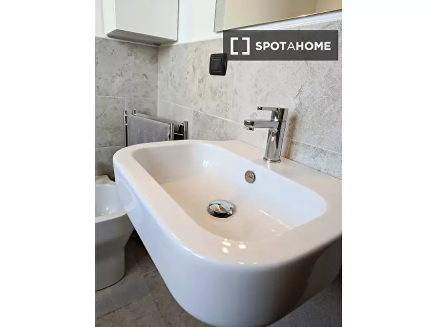 Immagine 7 di Appartamento in affitto  in Via Valassina a Milano