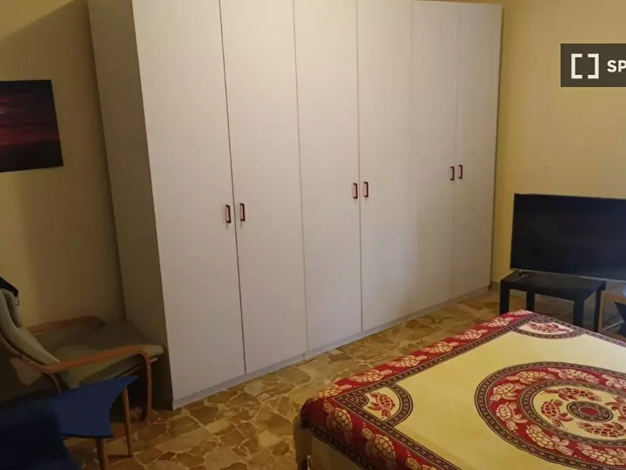 Immagine 1 di Ufficio in affitto  in Via Tor de' Schiavi a Roma