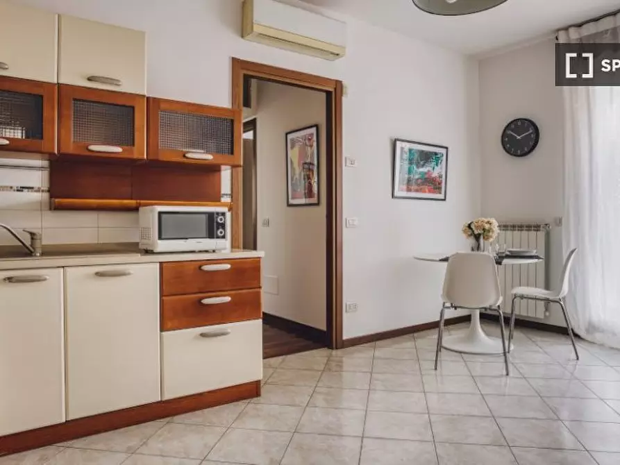 Immagine 5 di Camera condivisa in affitto  in Viale Carlo Espinasse a Milano