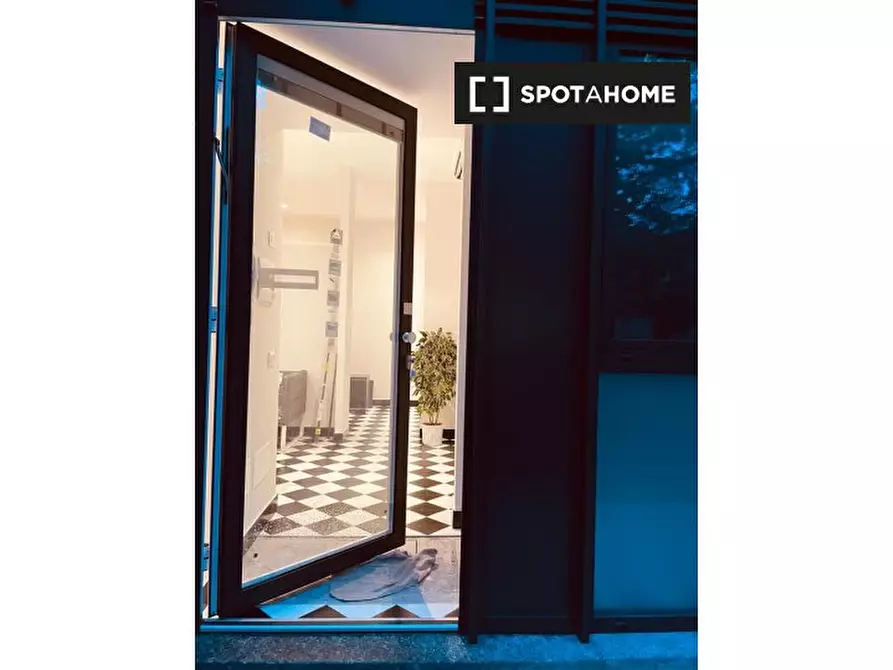 Immagine 12 di Appartamento in affitto  in Via Privata Chioggia a Milano