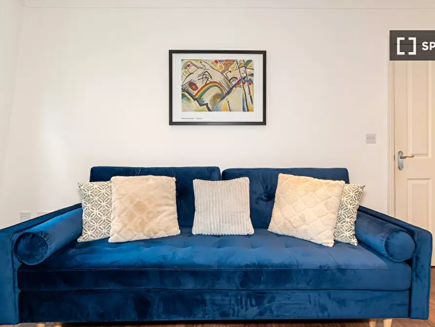 Immagine 15 di Appartamento in affitto  in flat a 