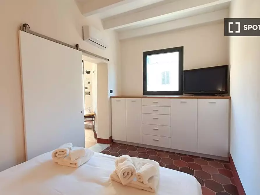 Immagine 4 di Appartamento in affitto  in Via Della Croce a Roma