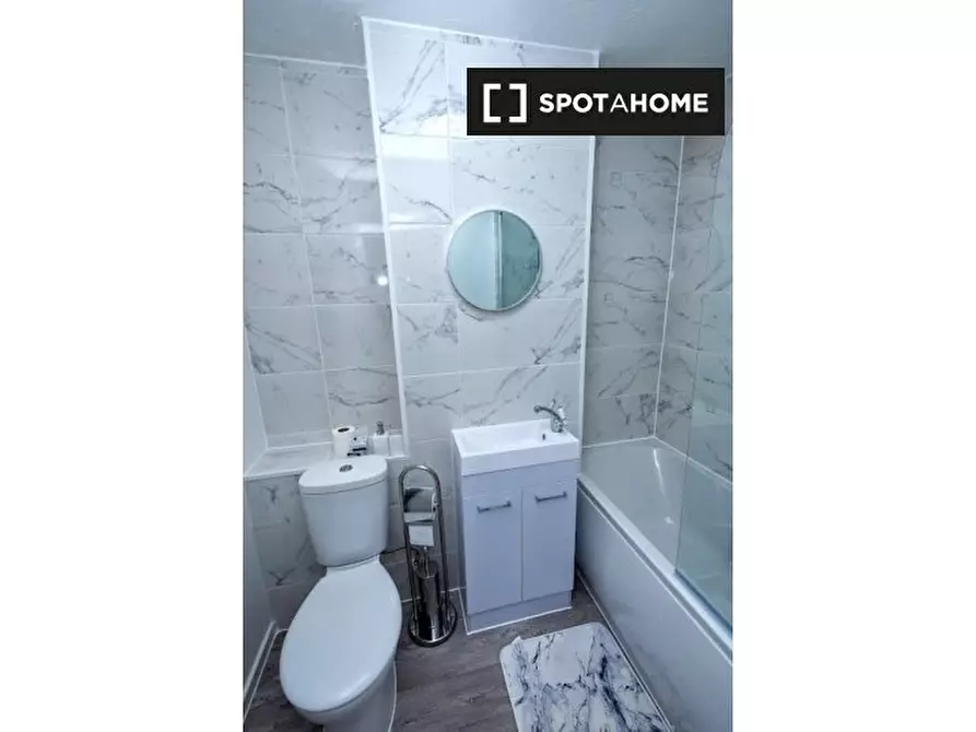 Immagine 11 di Appartamento in affitto  in Fleming Way a Eltham