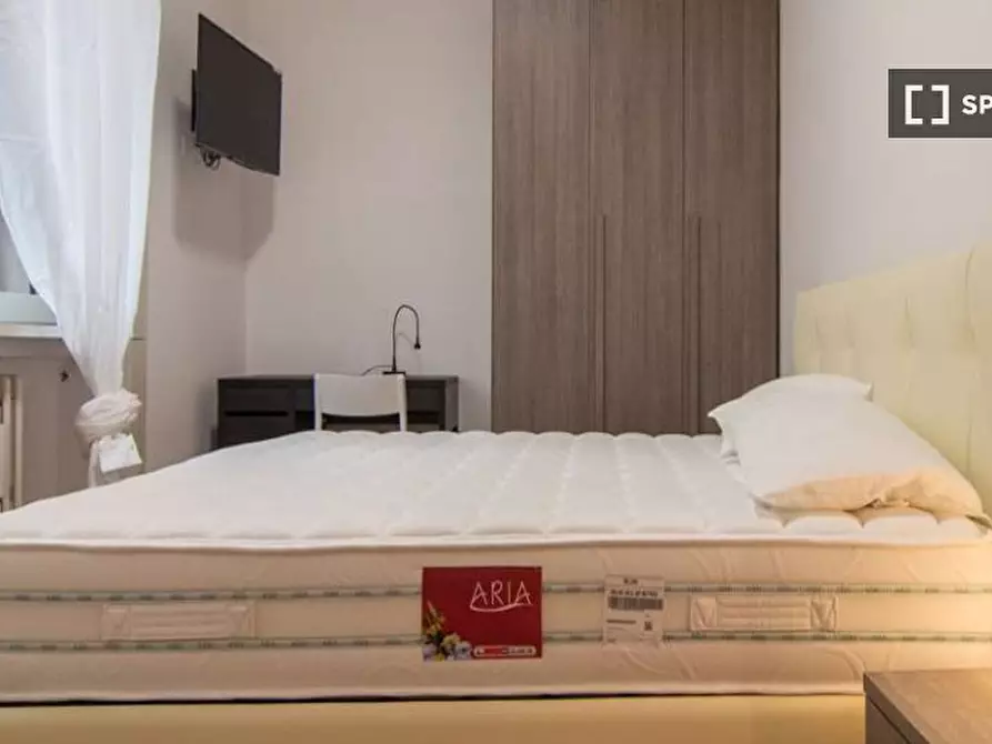 Immagine 5 di Camera condivisa in affitto  in Via Farneti a Milano