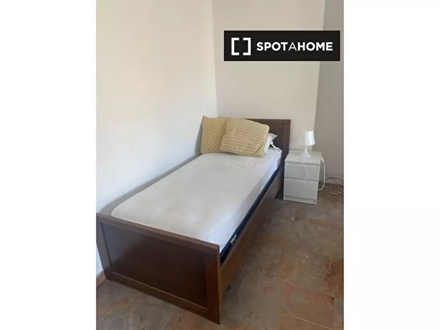 Immagine 5 di Camera condivisa in affitto  in Via di Boccea a Roma